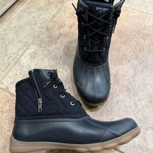 Sperry Black Quilted Lace-Up Boots